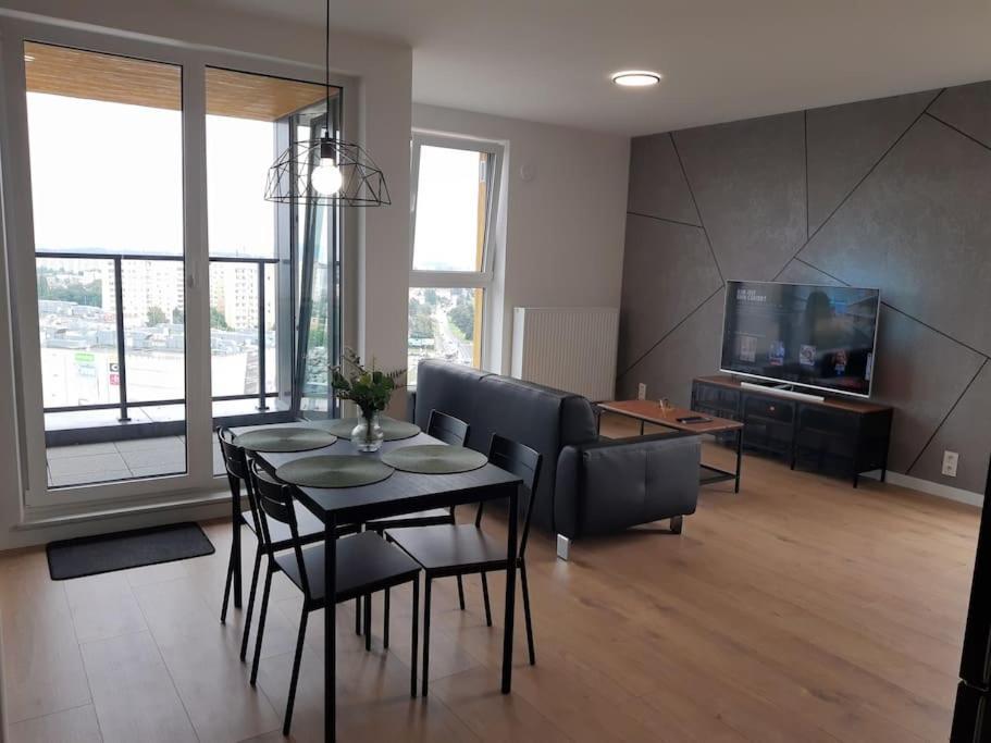 New Apartment Krakowska - Przestronny, Z Widokiem, Czysto, Parking, Balkon Ряшів Екстер'єр фото