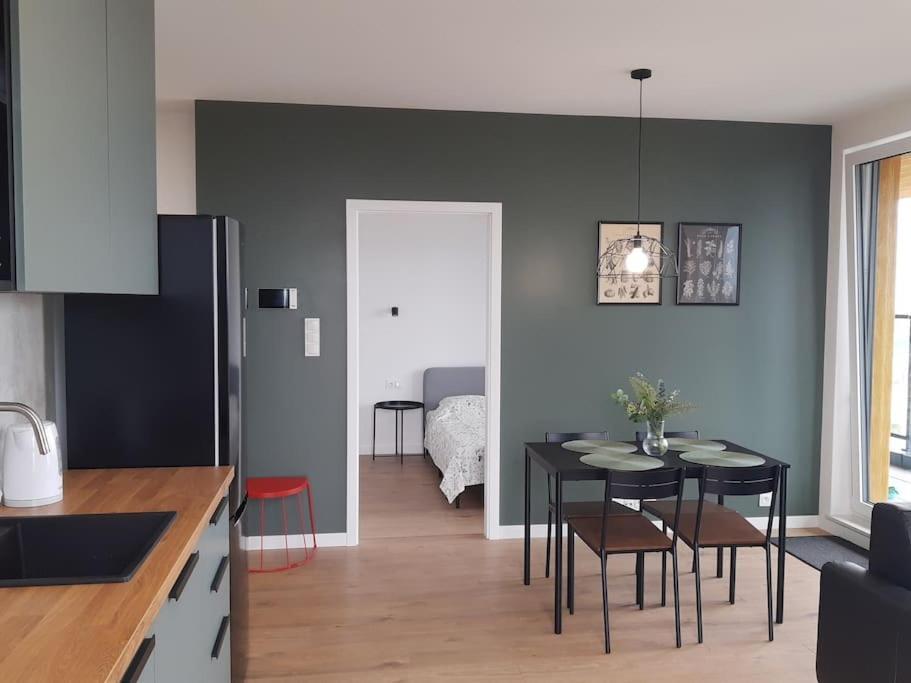 New Apartment Krakowska - Przestronny, Z Widokiem, Czysto, Parking, Balkon Ряшів Екстер'єр фото